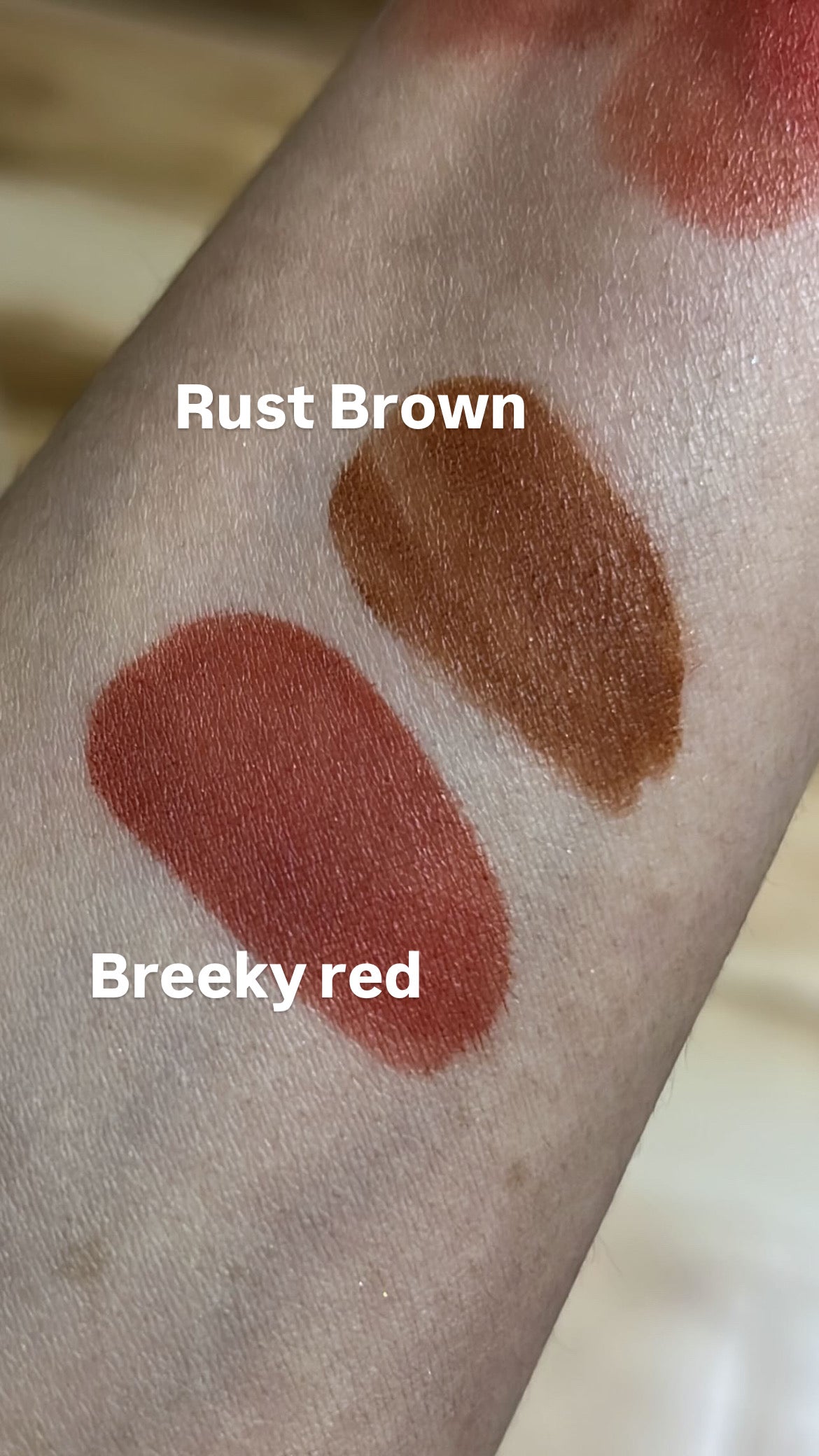 Breeky Red